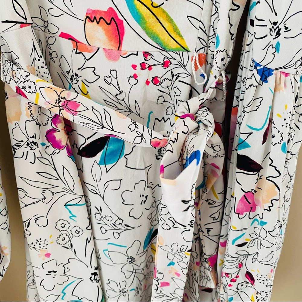 Clover and Sloane Floral Cold Shoulder Dress - Picture 9 of 10